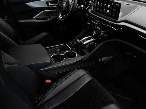 Certified 2026 Acura MDX A-Spec AWD/4WD image 30