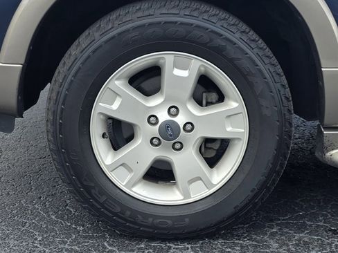 Used 2003 Ford Explorer Eddie Bauer RWD image 39