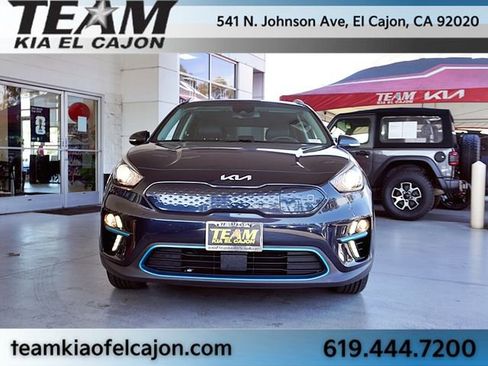 Certified 2022 Kia Niro EX FWD image 4