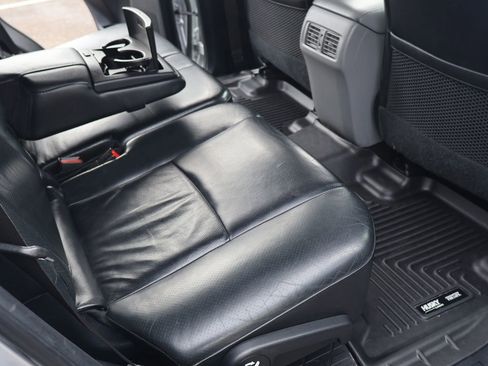 Used 2011 Toyota 4Runner SR5 w/ Convenience Pkg image 29