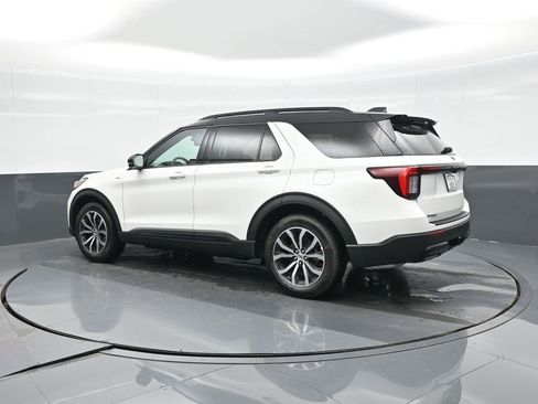 New 2026 Ford Explorer ST-Line w/ Premium Package image 4
