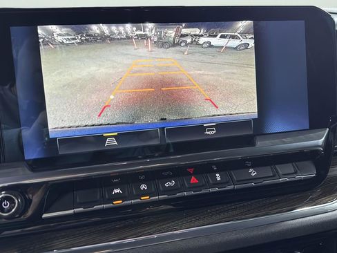 Used 2022 Chevrolet Silverado 1500 LT Trail Boss image 19