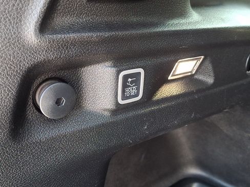 Used 2021 Jeep Grand Cherokee L Limited AWD/4WD image 30