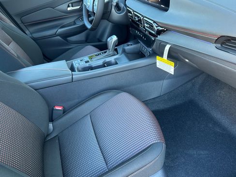 New 2026 Nissan Sentra SR w/ Floor Mat Package image 12