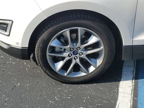 Used 2018 Ford Edge Titanium w/ Equipment Group 302A image 11