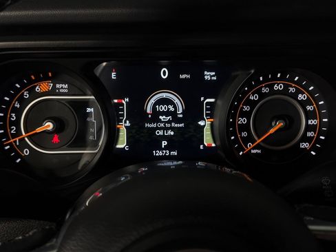 Certified 2026 Jeep Wrangler Unlimited Sahara AWD/4WD image 14