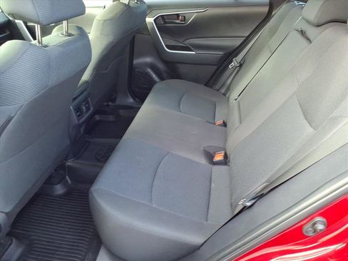 Used 2024 Toyota RAV4 LE image 7