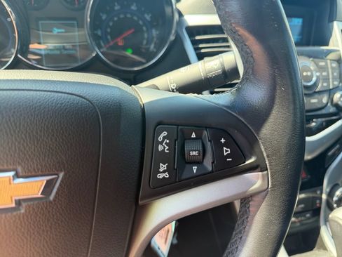Used 2011 Chevrolet Cruze LTZ FWD image 18