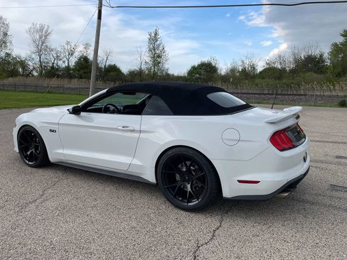 Used 2019 Ford Mustang GT Premium w/ GT Performance Package RWD image 3