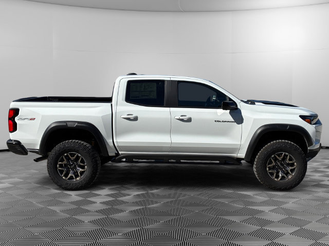 New 2026 Chevrolet Colorado ZR2 w/ Technology Package AWD/4WD image 6