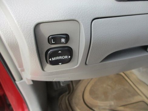 Used 2008 Toyota Camry LE image 27