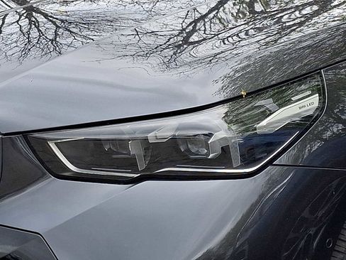Used 2025 BMW 530i xDrive w/ M Sport Package AWD/4WD image 4