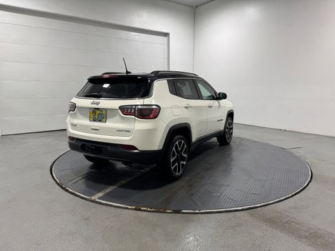 Used 2018 Jeep Compass Limited w/ Navigation Group image 34