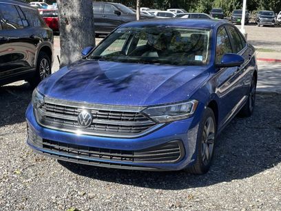 Used 2024 Volkswagen Jetta SE