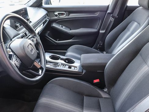 Used 2025 Honda Civic Sport image 19