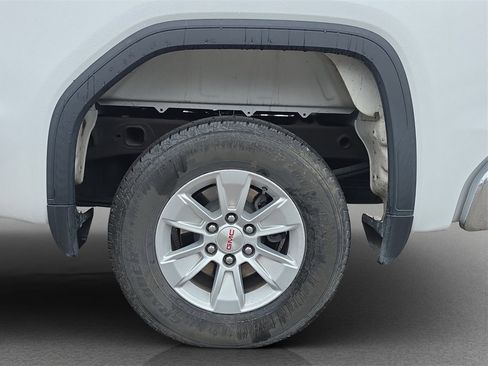 Used 2022 GMC Sierra 1500 SLE image 5