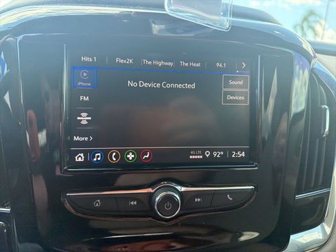 Used 2023 Chevrolet Traverse LS FWD image 15