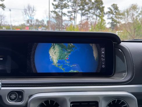 Used 2022 Mercedes-Benz G 63 AMG G 63 AMG image 5