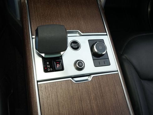 Used 2023 Land Rover Range Rover SE AWD/4WD image 20