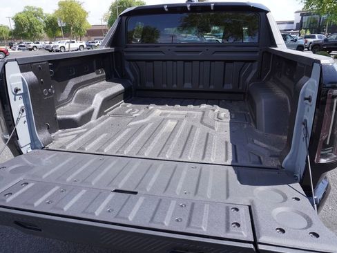 New 2026 GMC Hummer EV 4x4 Crew Cab image 8