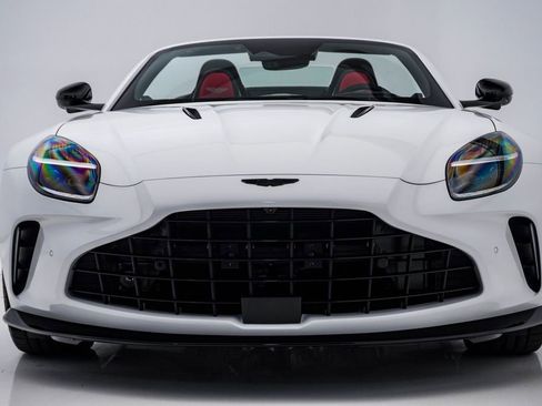 New 2026 Aston Martin V8 Vantage S image 5