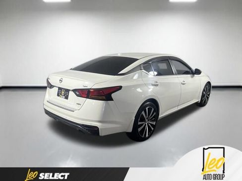 Used 2021 Nissan Altima 2.5 SR w/ SR Premium Package AWD/4WD image 5