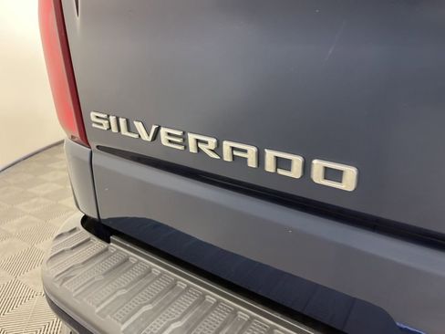 Used 2020 Chevrolet Silverado 1500 High Country w/ Technology Package image 3