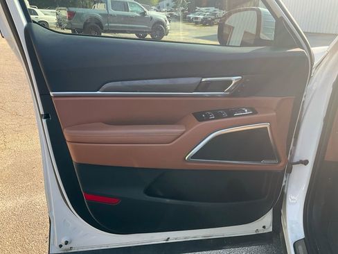 Used 2024 Kia Telluride SX X-Line AWD/4WD image 17