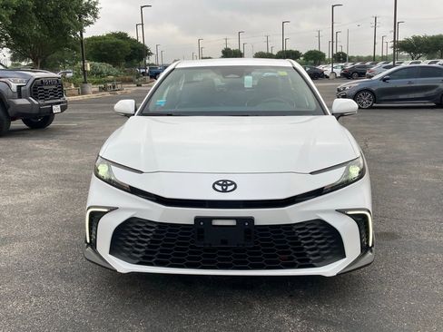 Used 2026 Toyota Camry SE w/ Multimedia Upgrade Package image 2