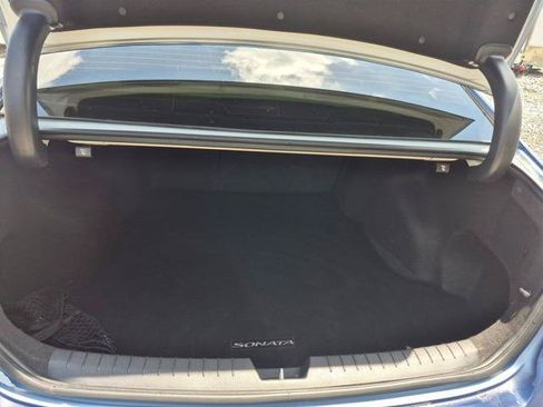 Used 2017 Hyundai Sonata Sport w/ Value Edition Package 02 FWD image 8
