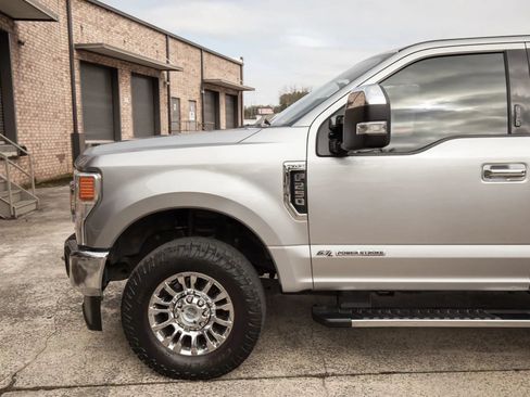 Used 2021 Ford F250 XLT w/ XLT Premium Package AWD/4WD image 5