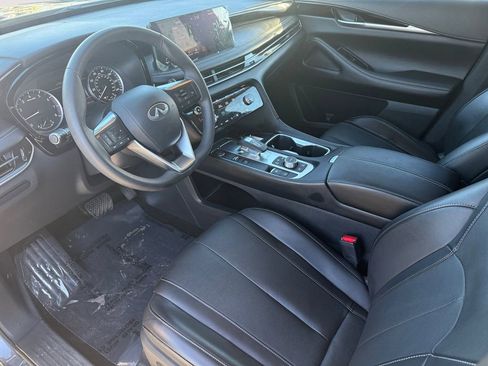 Used 2025 INFINITI QX60 Pure image 17