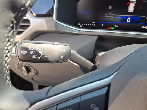 New 2026 Volkswagen Taos SE AWD/4WD image 15