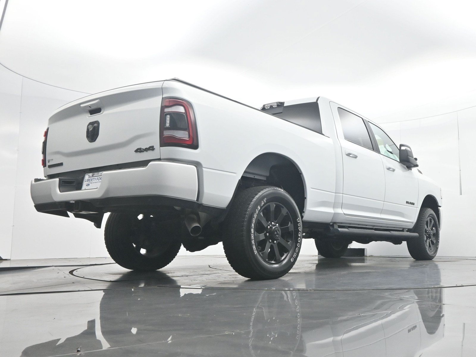 Used 2024 RAM 2500 Big Horn w/ Night Edition AWD/4WD image 36