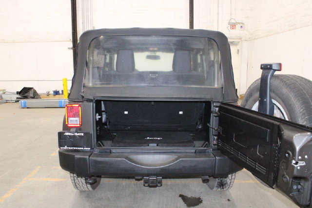 Used 2016 Jeep Wrangler Sport w/ Quick Order Package 24S AWD/4WD image 43