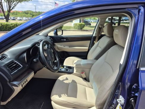 Used 2017 Subaru Outback 2.5i Limited image 13