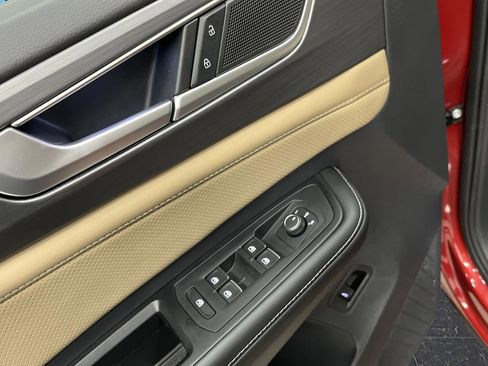 Used 2024 Volkswagen Atlas Cross Sport SE image 26