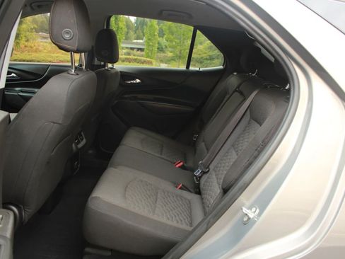 Used 2018 Chevrolet Equinox LT AWD/4WD image 31