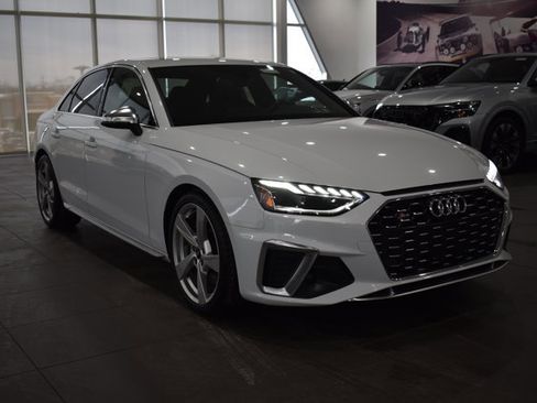 Used 2022 Audi S4 Premium Plus w/ Premium Plus Package image 5