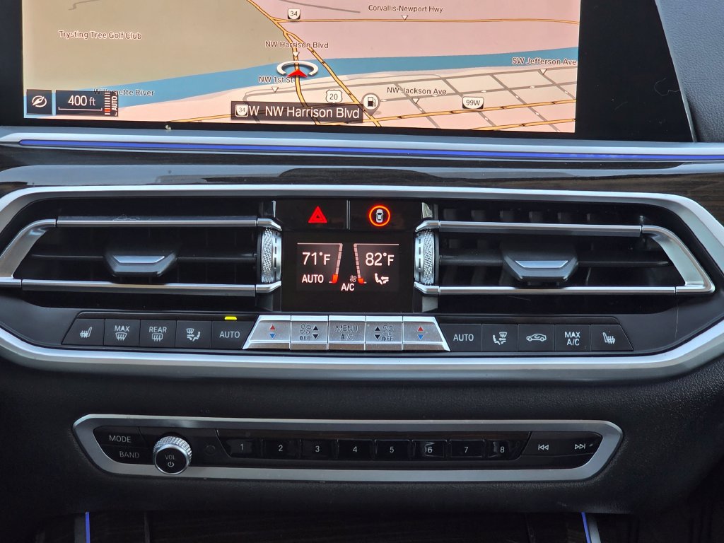Used 2019 BMW X7 xDrive40i w/ Cold Weather Package AWD/4WD image 16