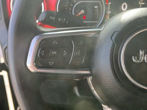 Used 2023 Jeep Wrangler Unlimited Rubicon w/ LED Lighting Group AWD/4WD image 9