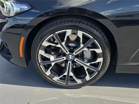 Certified 2025 BMW 330i Sedan w/ Convenience Package image 7