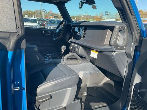 New 2025 Ford Bronco Big Bend w/ Black Diamond Package image 10