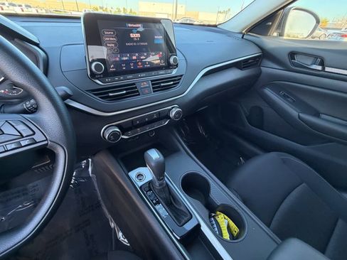 Certified 2025 Nissan Altima 2.5 S image 22