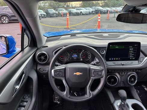 Used 2025 Chevrolet Blazer LT image 34