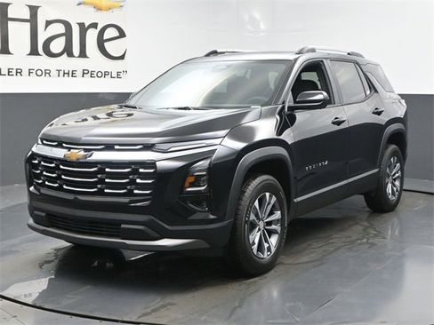 New 2026 Chevrolet Equinox LT w/ Safety and Technology Package image 12