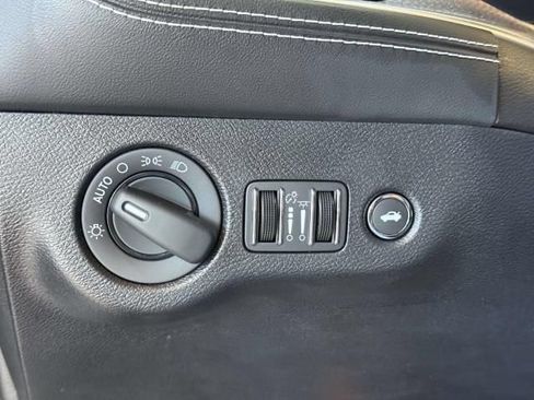 Used 2022 Dodge Challenger SRT Hellcat RWD image 20