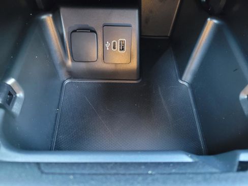 Used 2025 Ford Explorer ST AWD/4WD image 26