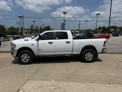 Used 2022 RAM 2500 Big Horn w/ Cold Weather Group AWD/4WD image 11