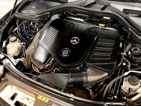 Used 2025 Mercedes-Benz GLC 300 image 29